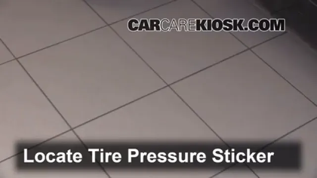 2000 Chevrolet Silverado 1500 4.3L V6 Standard Cab Pickup (2 Door) Pneus et roues Vérifier la pression des pneus